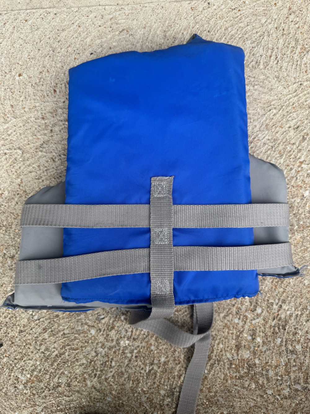 Child Size Life Jacket - Picture 2 of 4